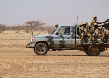 هجوم مسلح يخلف عشرات القتلى في دولة إفريقية
