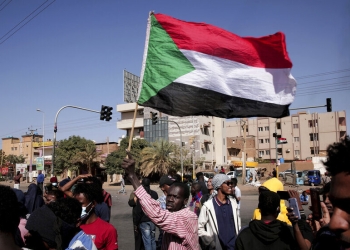 الجيش السوداني يقصف جواً مواقع لقوات الدعم السريع