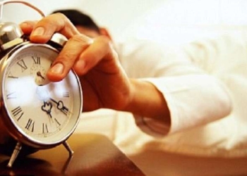 دراسة توضح أن "غفوة الصباح" للحصول على دقائق إضافية من النوم ليست سيئة