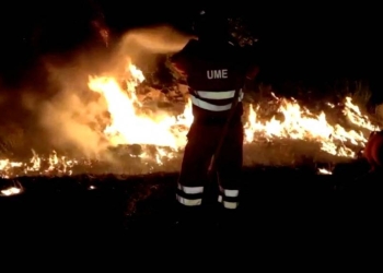 حريق يجبر المئات على مغادرة منازلهم في إسبانيا