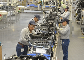 مسح يظهر نمو نشاط التصنيع في اليابان