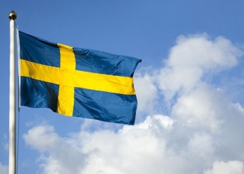 السويد.. ناشطة بيئية تمثل أمام القضاء بتهمة عصيان أوامر الشرطة