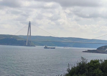 تركيا ترفع رسوم المرور عبر مضائق البحر الأسود