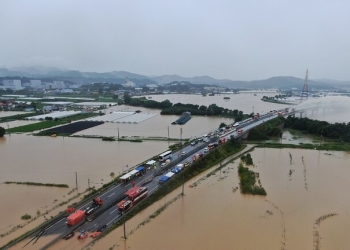 ارتفاع عدد ضحايا الأمطار في كوريا الجنوبية