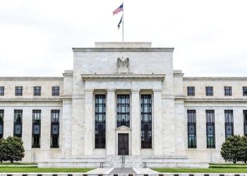 توقعات برفع الفيدرالي الأمريكي معدل الفائدة إلى أعلى مستوى منذ 2001