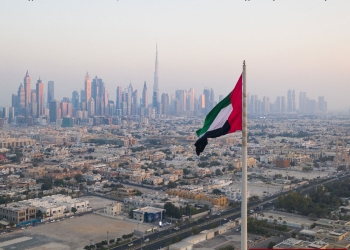 الإمارات تشهد نمواً قوياً في القطاع الخاص غير النفطي