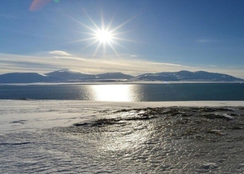 العلماء يوضحون سبب تباطؤ ذوبان الجليد في القطب الشمالي