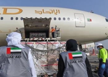 طائرتا مساعدات إماراتية تصلان إلى بنغازي