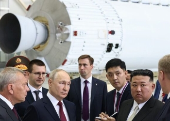 "روس كوسموس" تعلن استعدادها لإطلاق رائد فضاء كوري شمالي