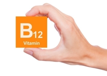 فيتامين b12