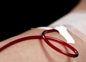 هل تنتقل سمات المتبرعين إلى المتلقين عبر عمليات نقل الدم؟.. دراسة تجيب
