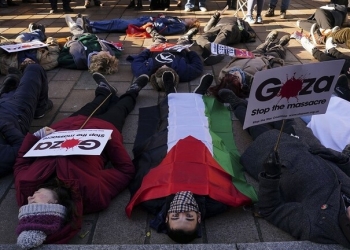 لندن .. الشرطة تعتقل 232 متظاهرا في مسيرة داعمة لفلسطين بعد إصابة 9 من عناصرها