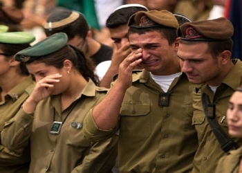 عاجل مقتل اثنين من جنود الجيش الإسرائيلي في قطاع غزة