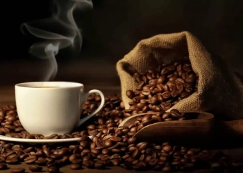 خطورة الإكثار من تناول مشروب القهوة في رمضان