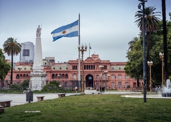 الأرجنتين تلوح بنقل سفارتها إلى القدس
