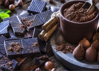 فوائد تناول الشوكولاتة الداكنة