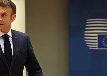 الرئيس الفرنسي يلغي زيارته إلى لبنان