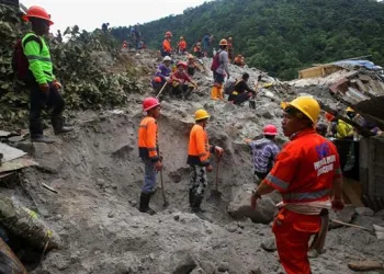 ارتفاع حصيلة ضحايا الانهيار الأرضي في الفلبين