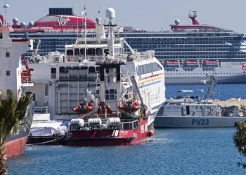 انطلاق أول سفينة مساعدات لغزة من قبرص