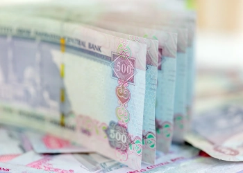 البنوك الوطنية الإماراتية تكرم مساهميها بتوزيعات نقدية قياسية