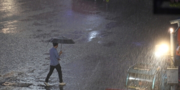 11 مفقودا وإجلاء عشرات الآلاف جراء عواصف قوية في الصين