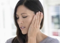 ما هي العوامل الرئيسية المسببة لطنين الأذن؟