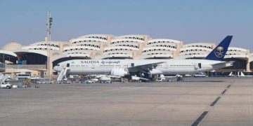 بيان صادر عن مطار الملك خالد الدولي حول حادث هبوط طائرة